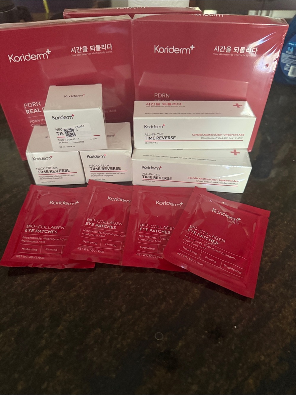 Koriderm Time Reverse Eye & Neck Treatment Set — Red with Machine